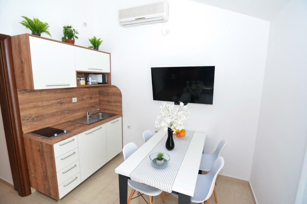Tropicoco Apartments Tivat Exterior foto